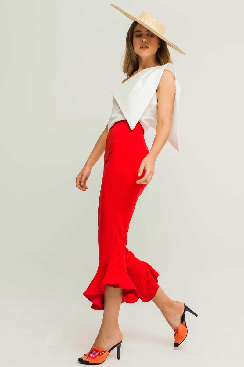 pantalon de crepe rojo con volante rubi para invitadas apparentia