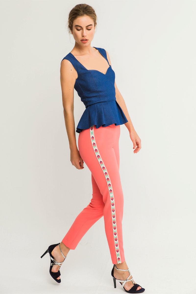 pantalon pitillo color coral  venus apparentia