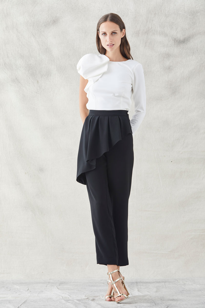 pantalon pitillo peplum negro de apparentia