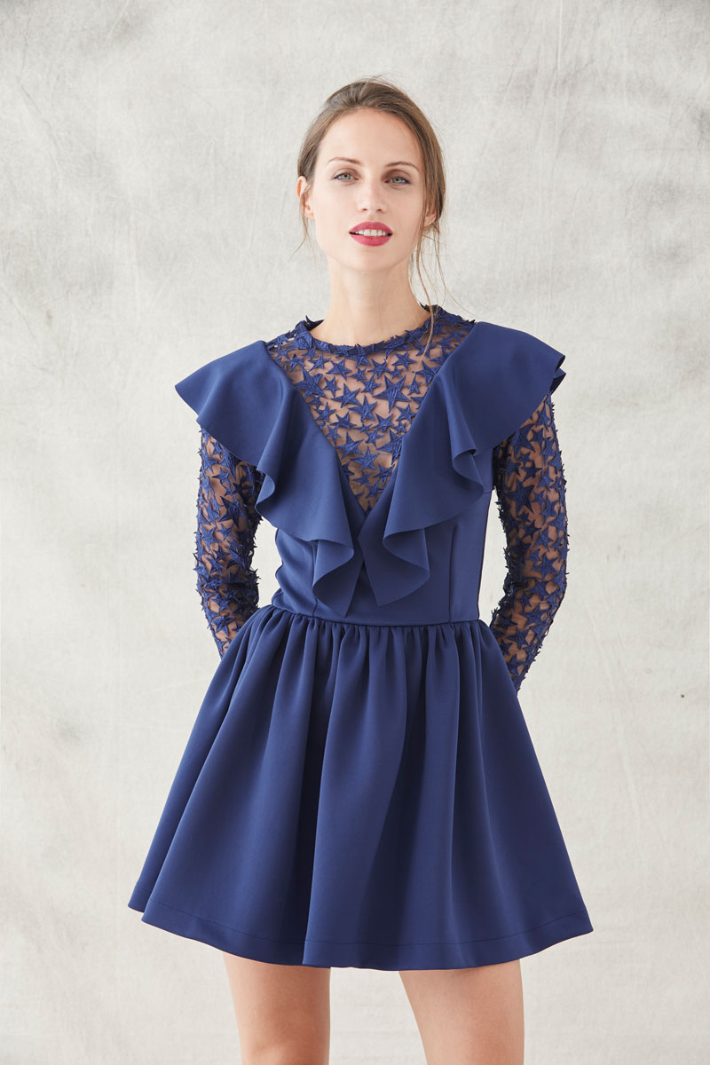 vestido corto neopreno azul con tul bordado estrellas de apparentia