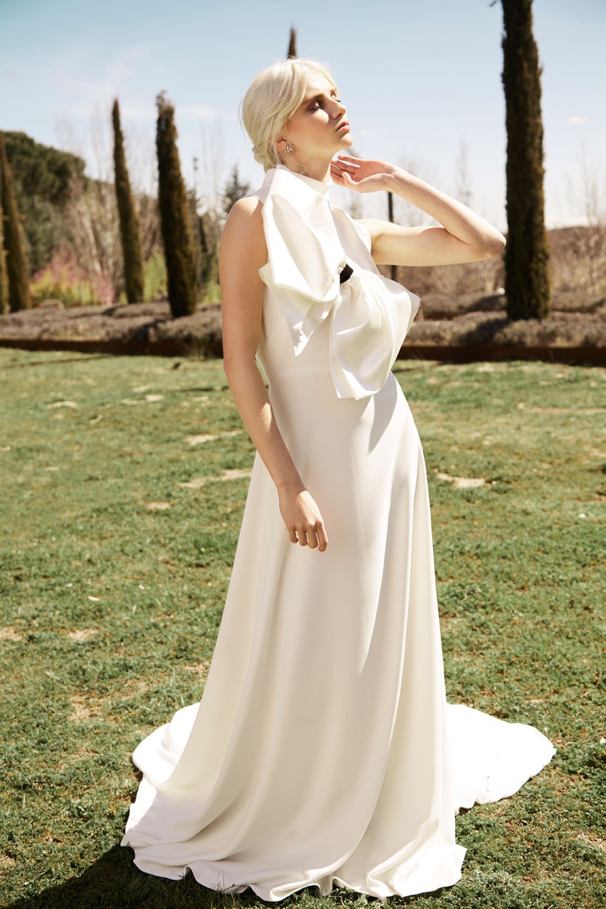 vestido con lazo apparentia bridal collection